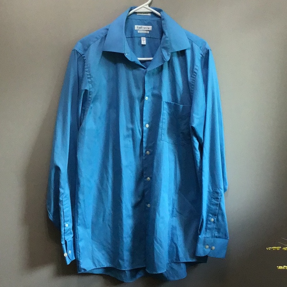 VanHeusen Regular Fit Blue Button Down